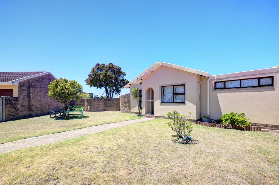 3 Bedroom Property for Sale in Rowallan Park Eastern Cape